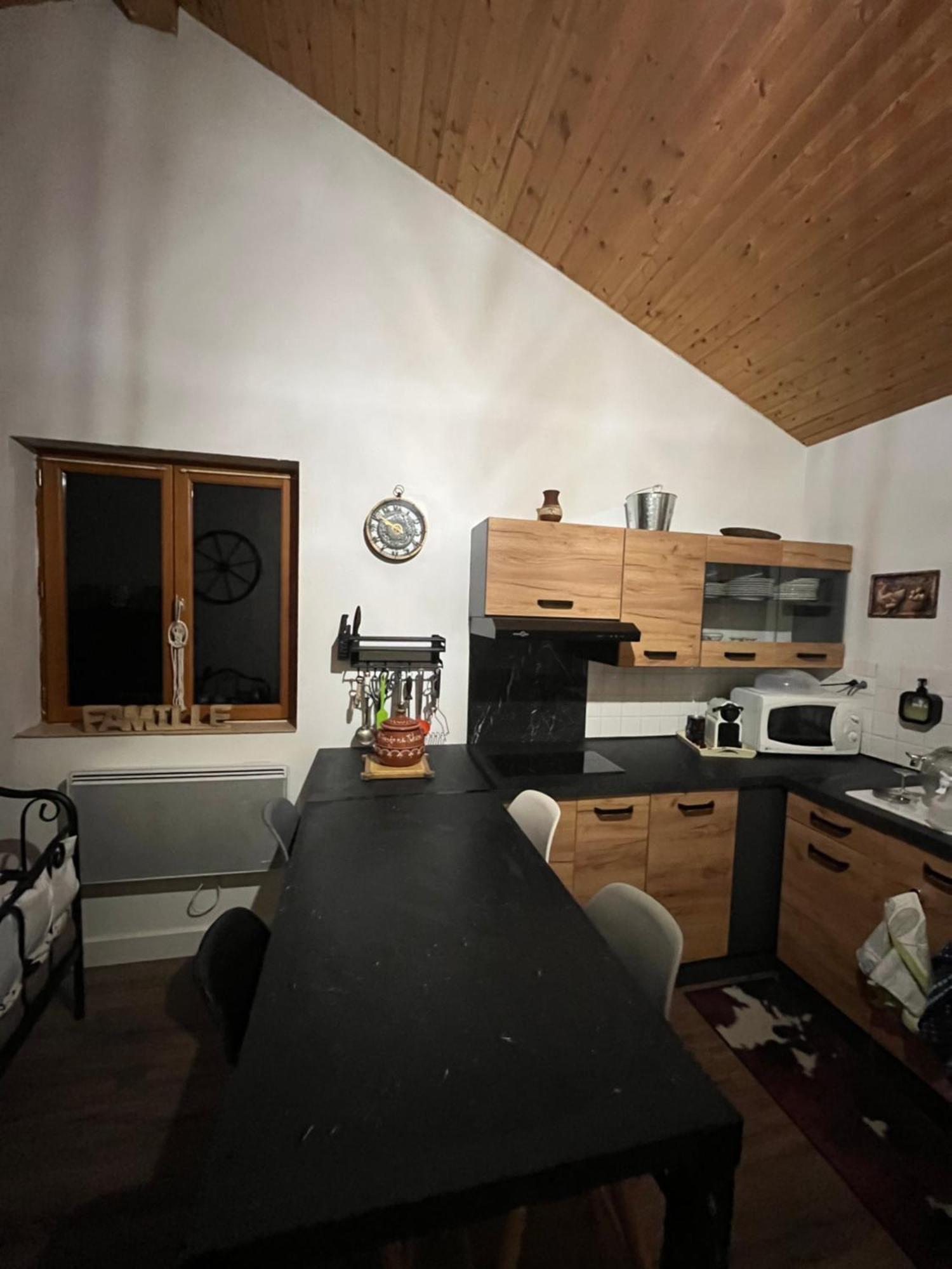 Chez Mamie Villa LʼIsle-Jourdain Екстериор снимка