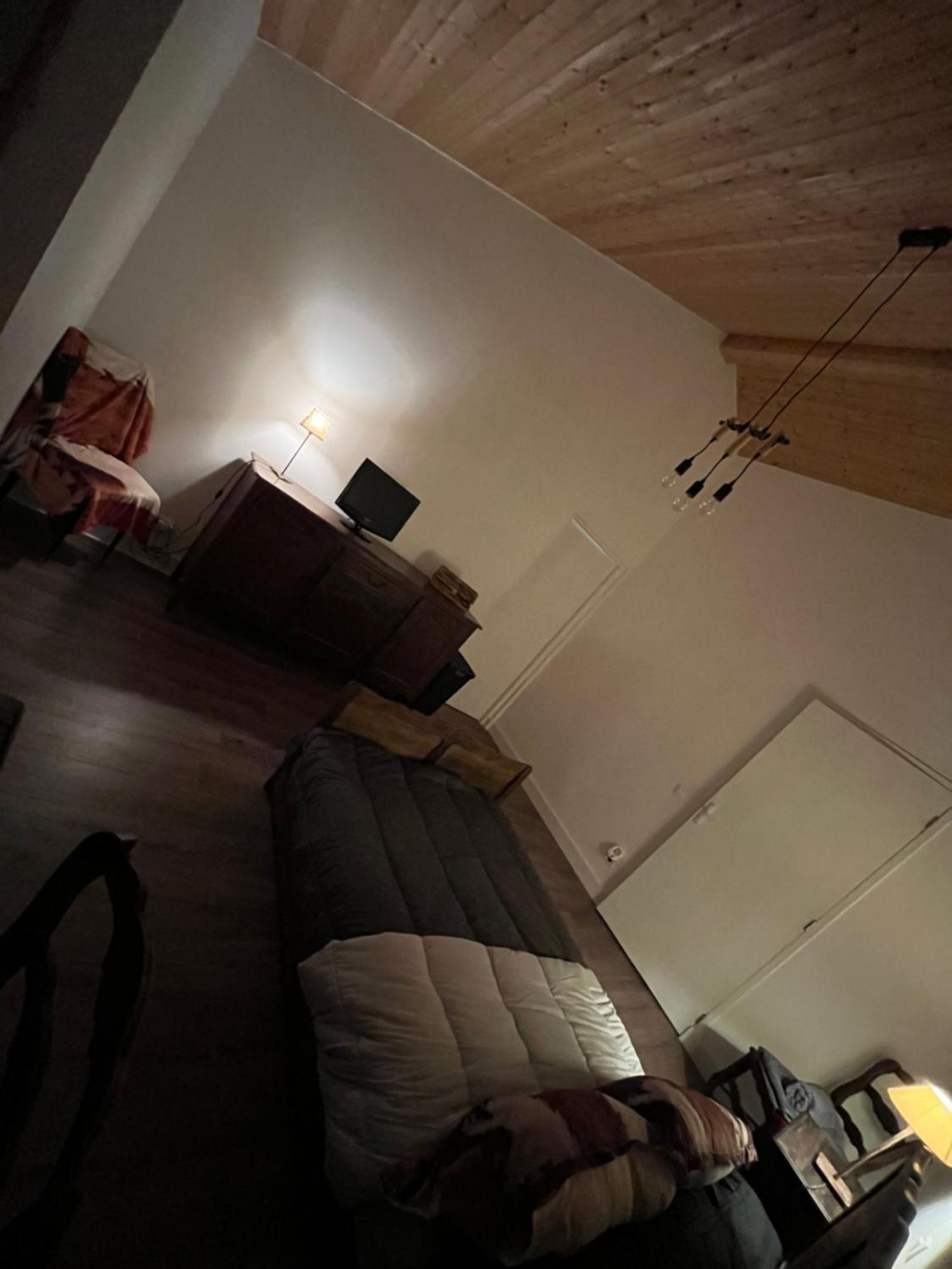 Chez Mamie Villa LʼIsle-Jourdain Екстериор снимка