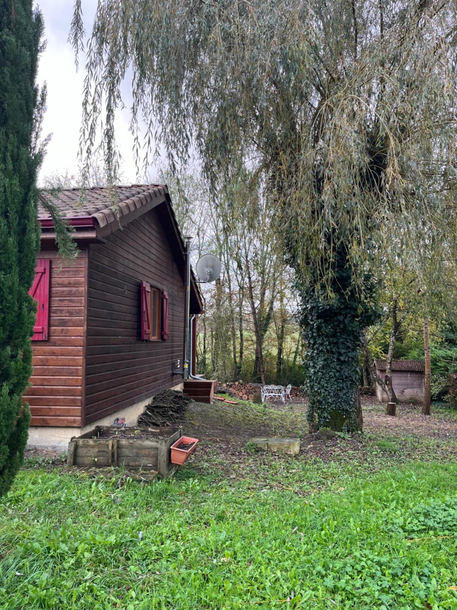 Chez Mamie Villa LʼIsle-Jourdain Екстериор снимка